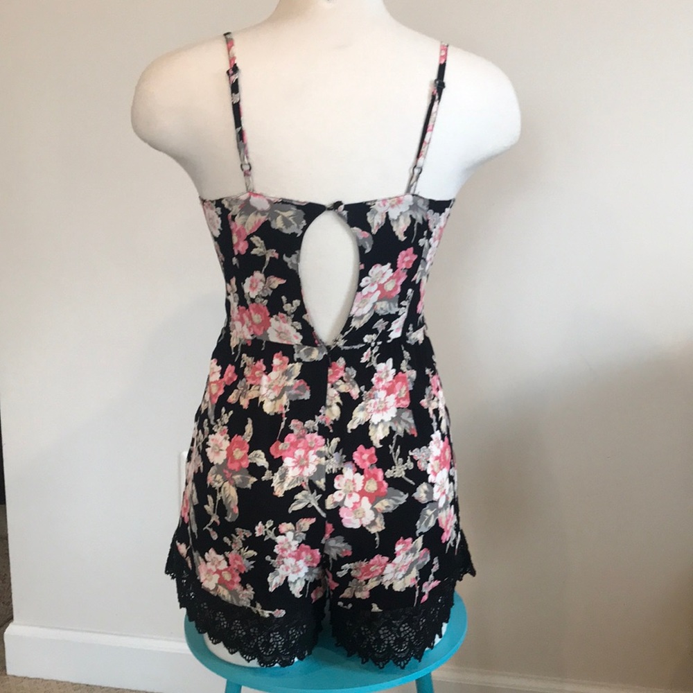 TOPSHOP ROMPER - Picture 2 of 7